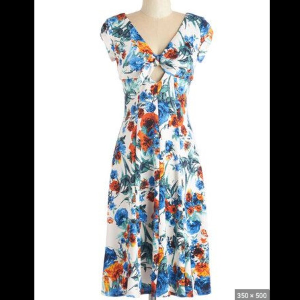 Bettie Page by Coral & Jade - Trevi Fountain Flora Dress Size 14